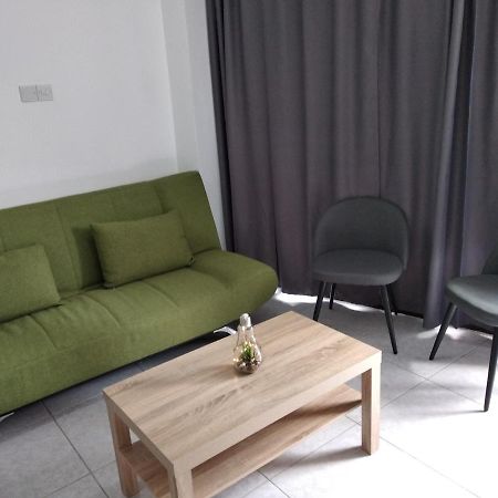 Cozy Place In The Heart Of Harbor Apartment Paphos ภายนอก รูปภาพ