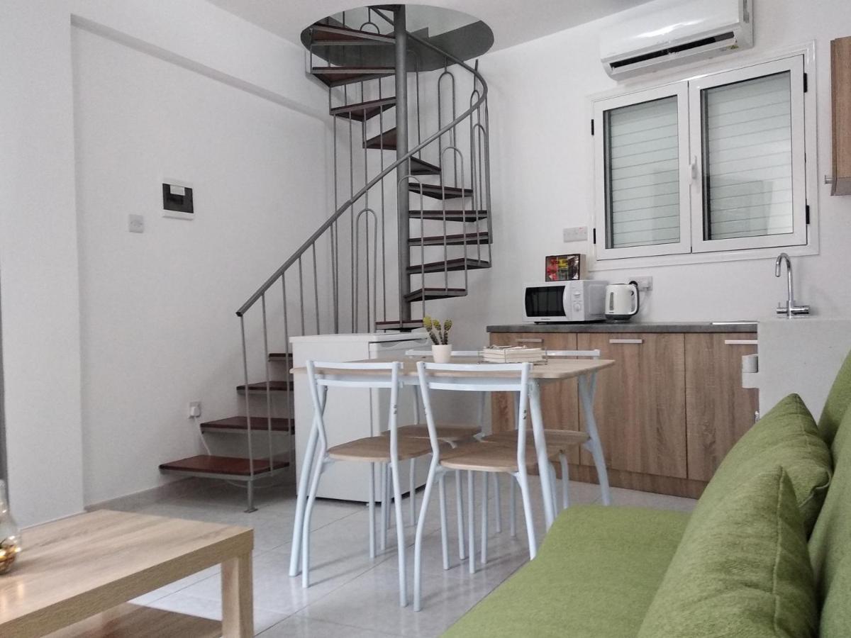 Cozy Place In The Heart Of Harbor Apartment Paphos ภายนอก รูปภาพ